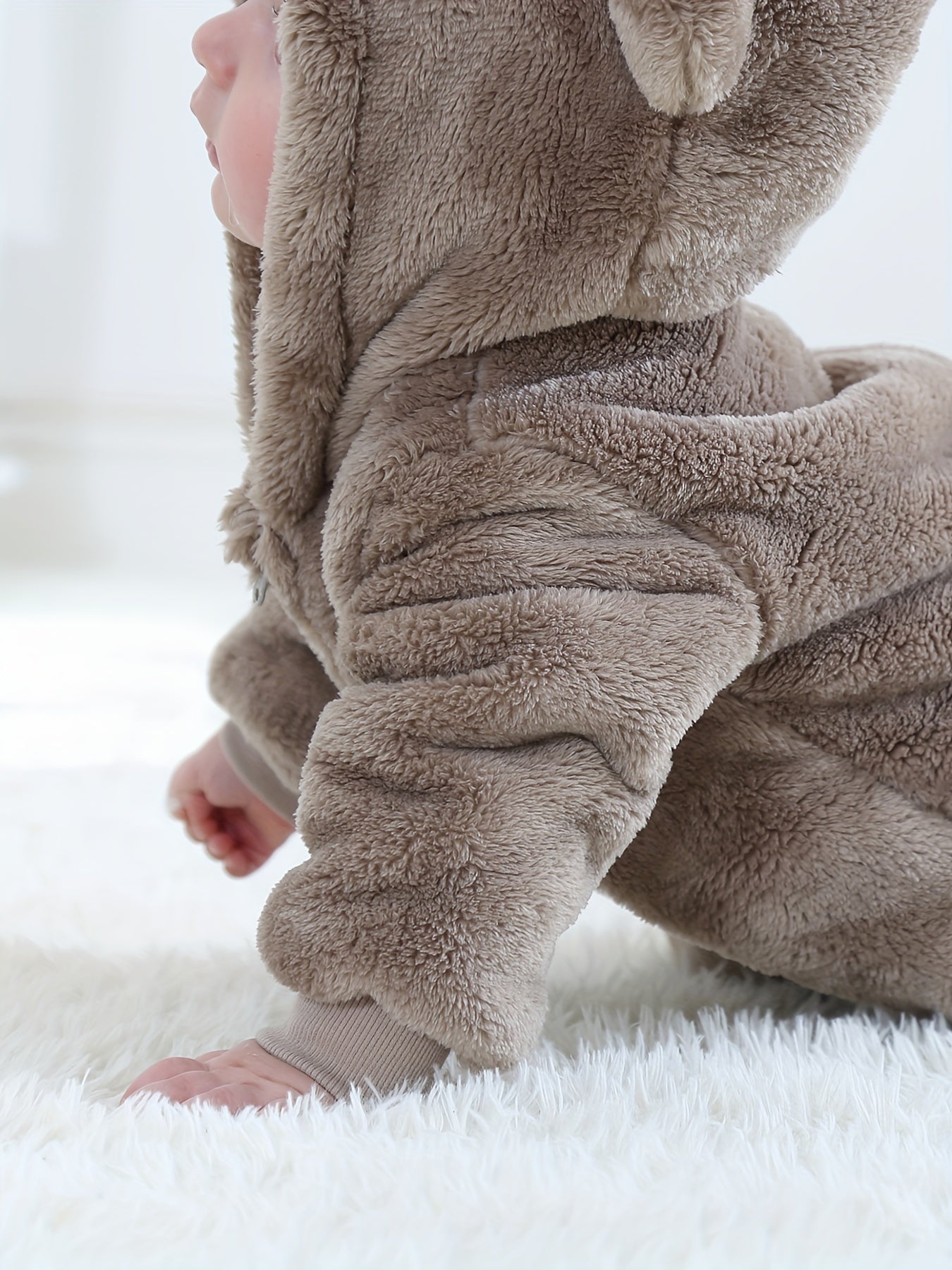 Bennie Bear Romper for Babies - Warm and Cozy Jumpsuit for Outdoors