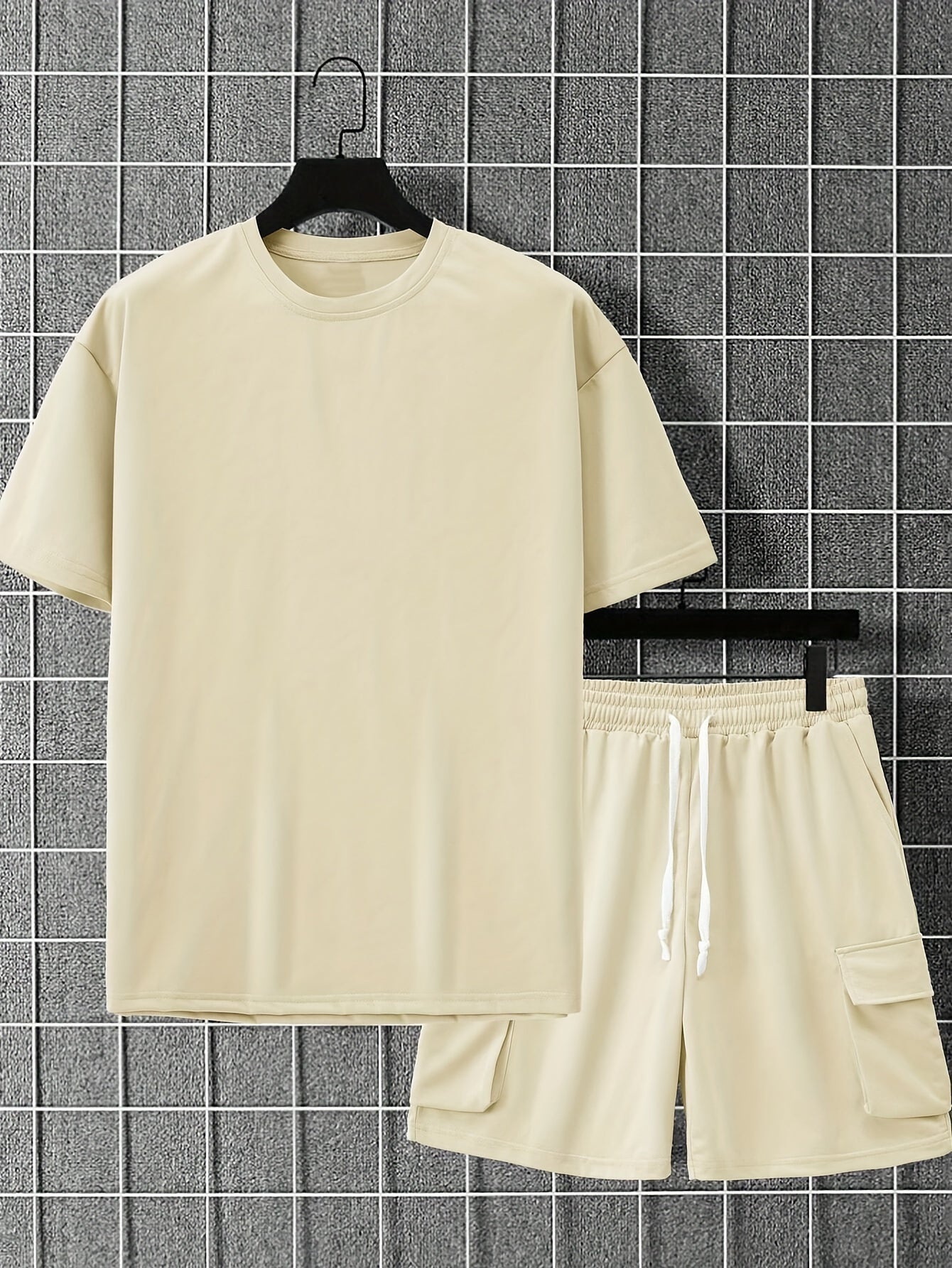 Trendy Men's Set - Perfect for an Effortless Style