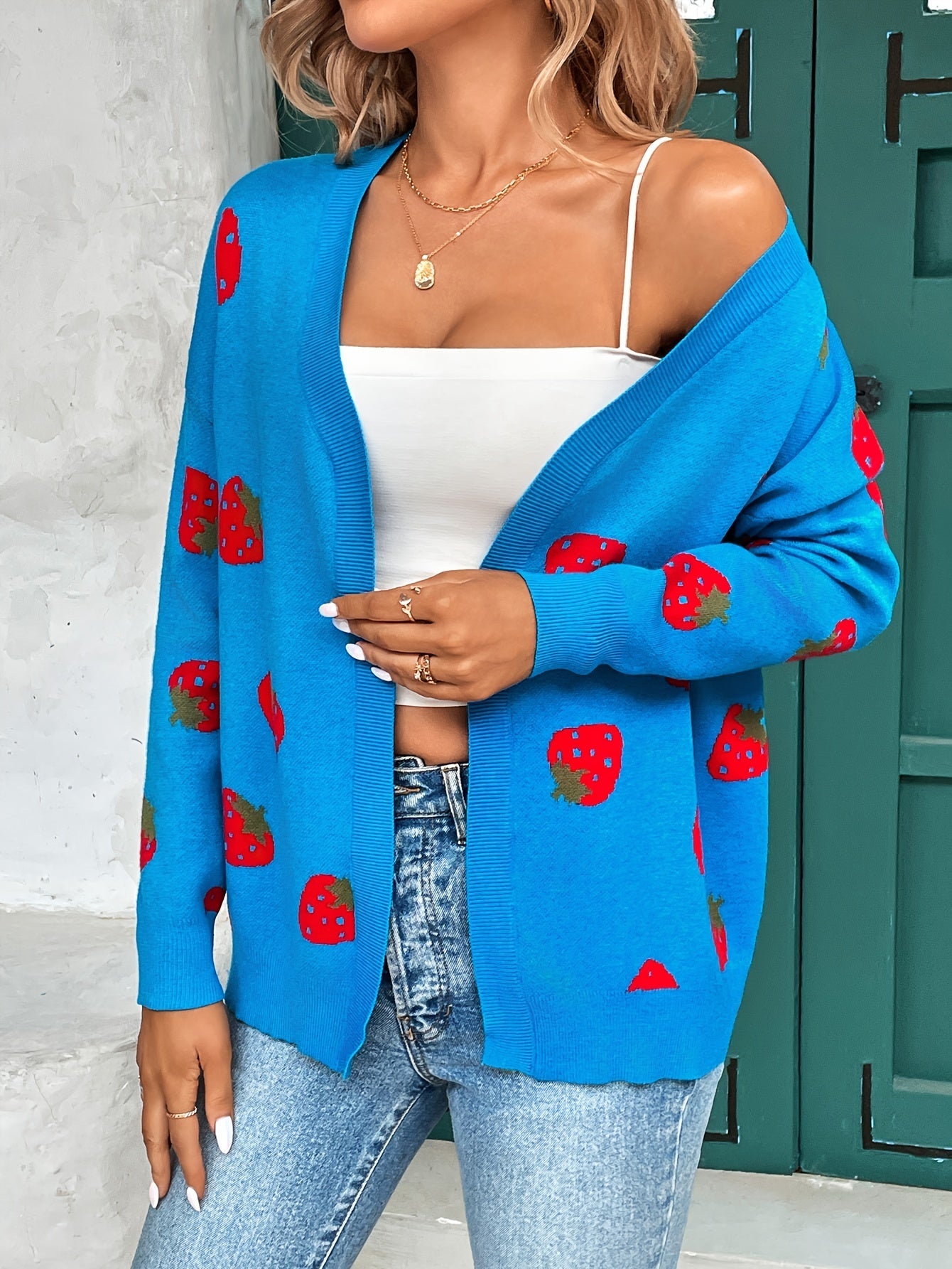 Ladies Strawberry Print Cardigan – Trendy and Comfortable for Spring and Autumn