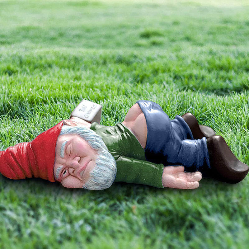 Lazy Larry Garden Gnome – The Sleepyhead of the Garden