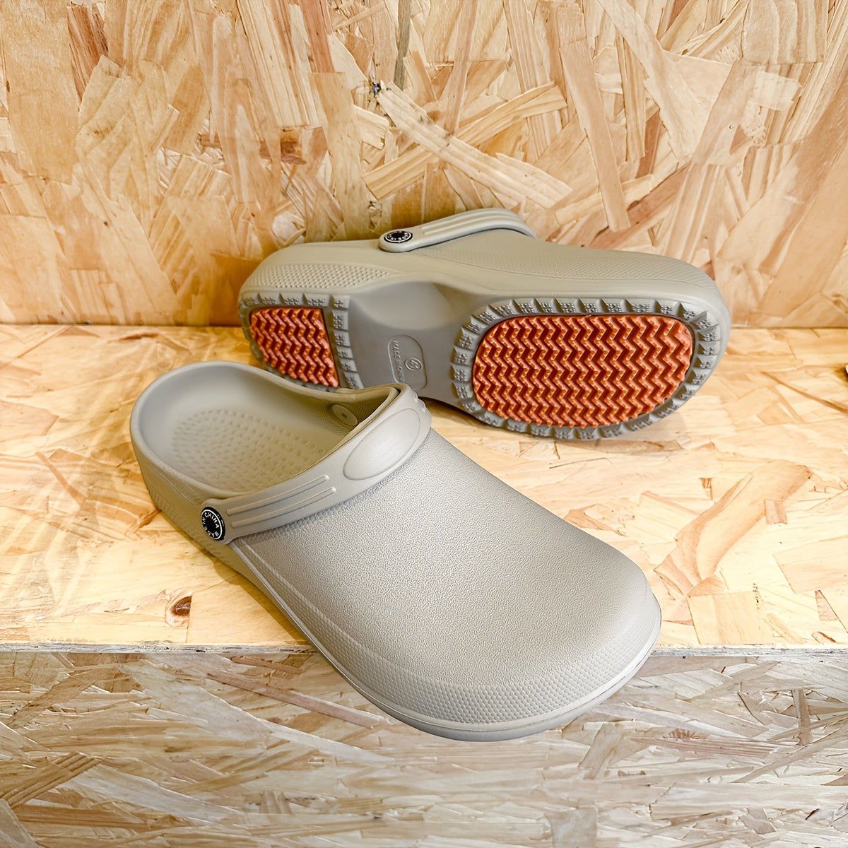 Non-slip Garden and Work Clogs for Men – Comfortable Slip-ons for Every Season