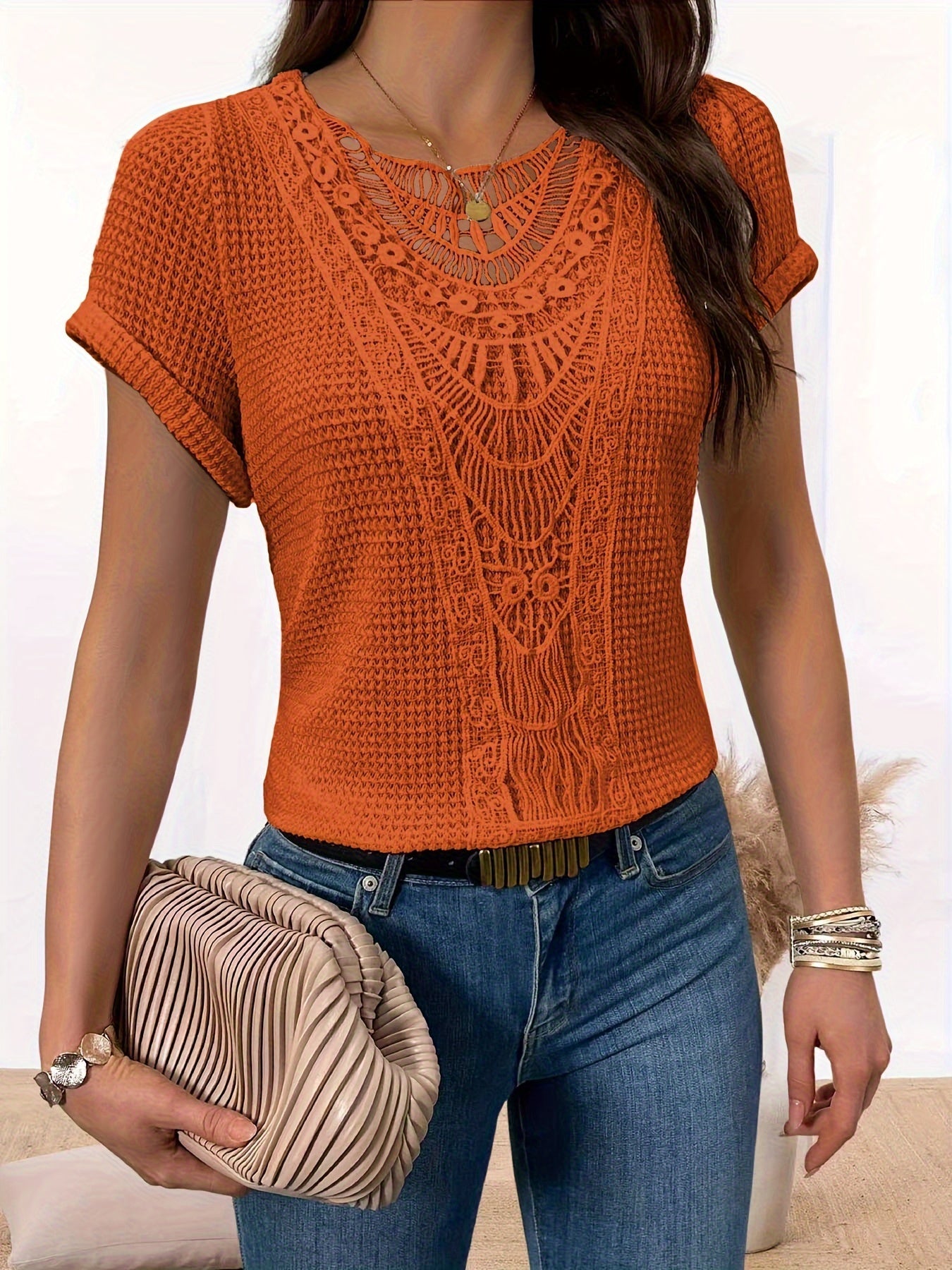 Ladies Casual T-shirt with Lace - Comfort and Elegance