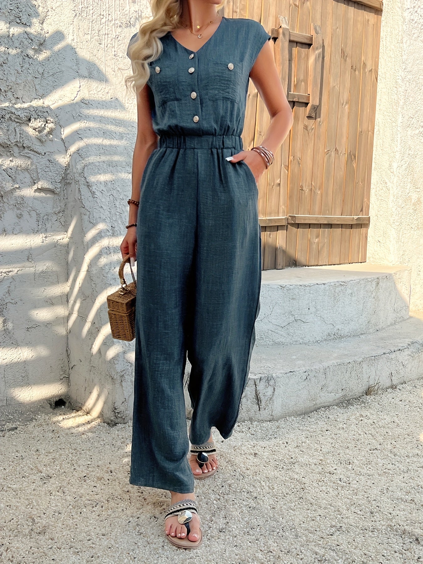 Elegant V-Neck Jumpsuit for Women – High Waist and Casual Style