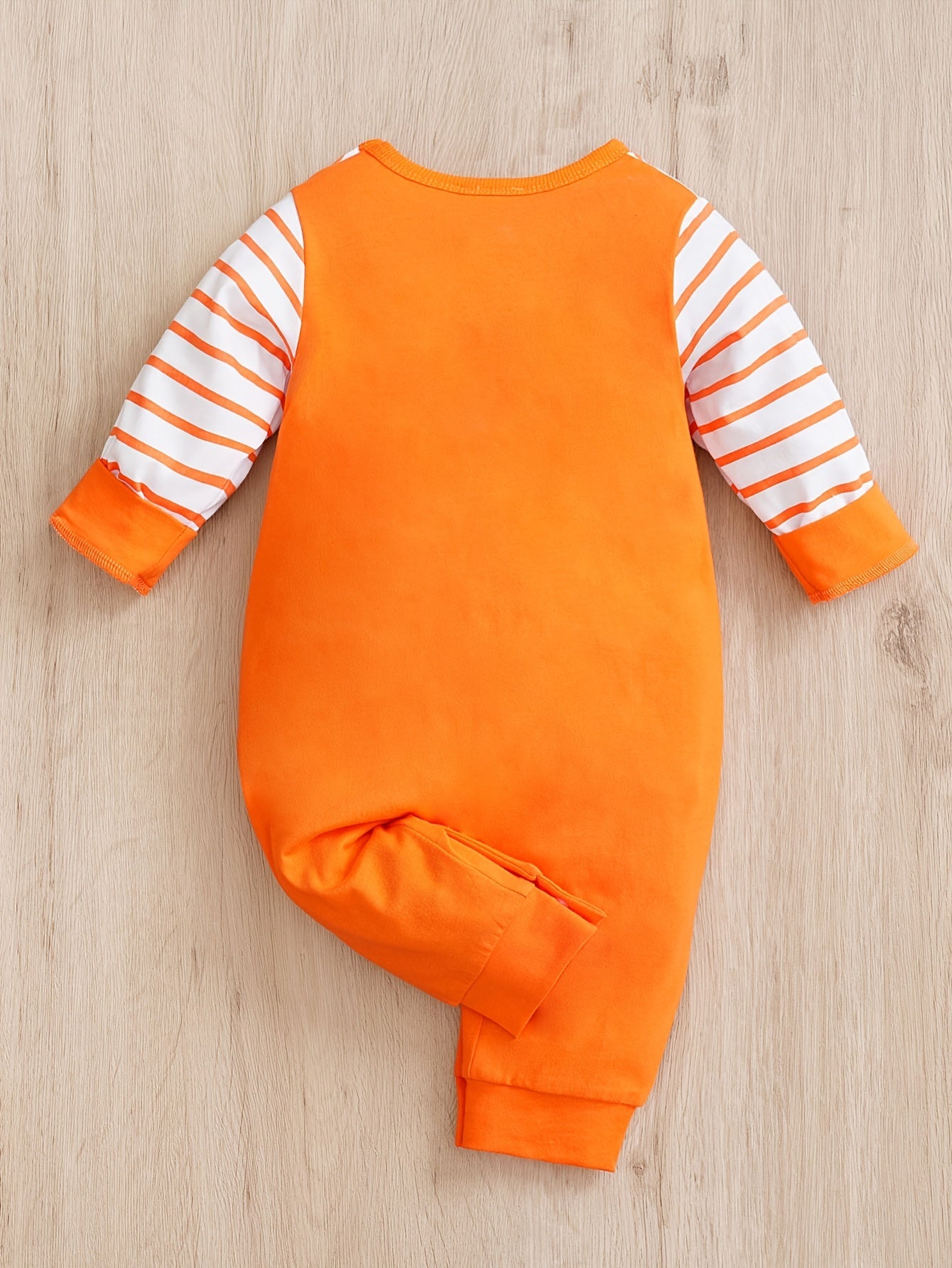 Cute Crab Romper for Babies – Perfect for Adventures in Spring and Autumn