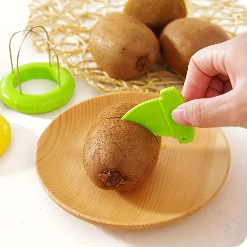 Clever Kiwi Slicer - For Easy and Quick Fruit Cutting