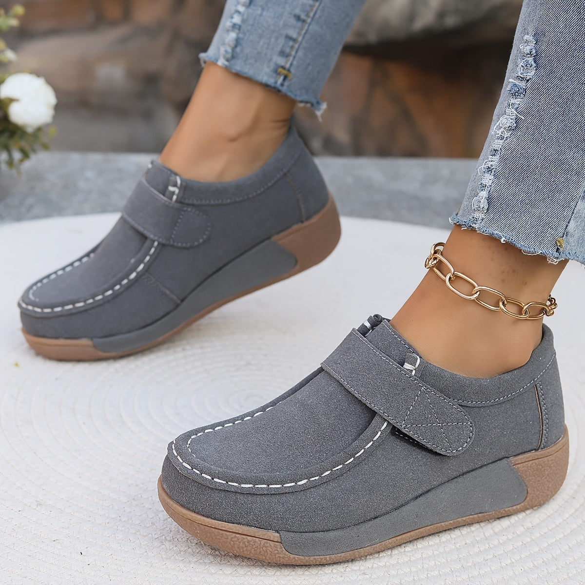 Casual Platform Walking Shoes for Women – Comfortable and Stylish for Any Occasion