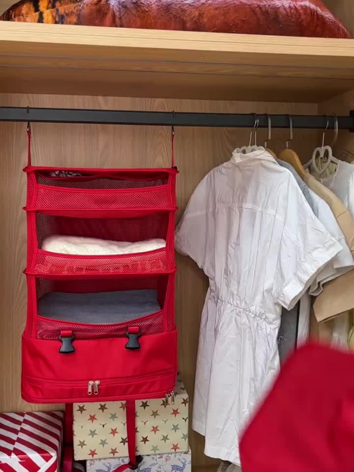 TravelMate Hanging Storage Bag – Compact and Practical