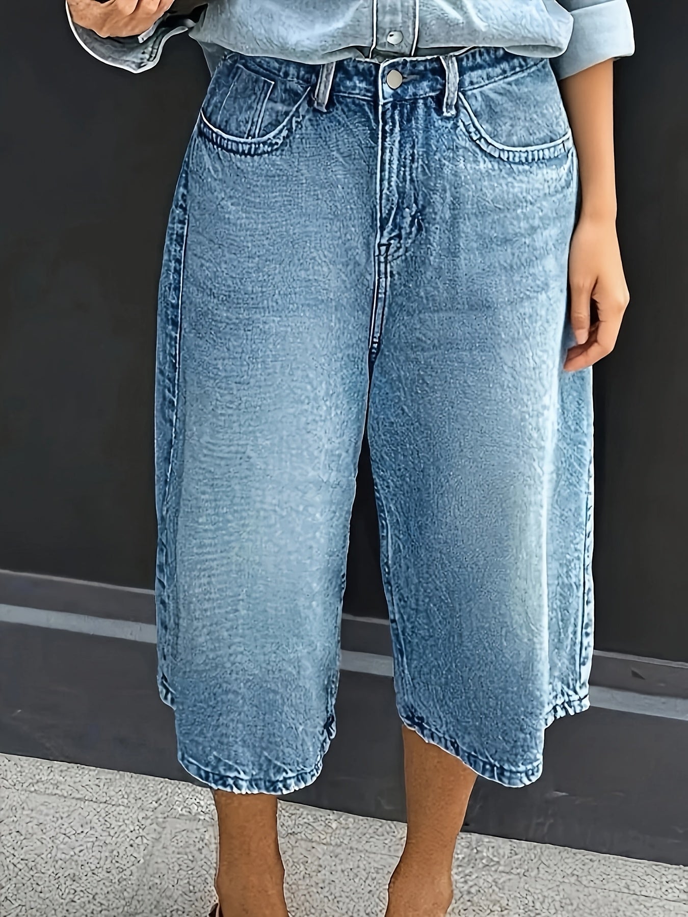 Plus Size High-Waisted Stretch Denim Shorts – Casual Wide Summer Pants with Pockets