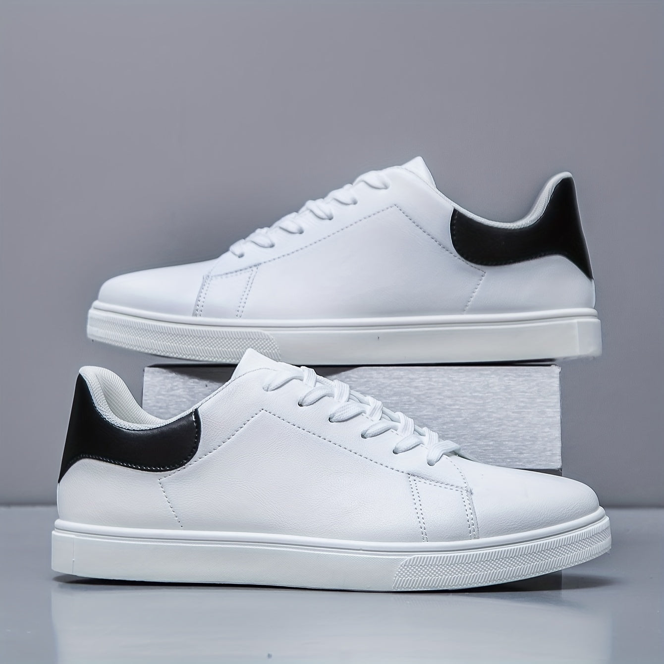 Men's Casual Lace-Up Sneakers – Comfortable and Modern for Spring and Summer
