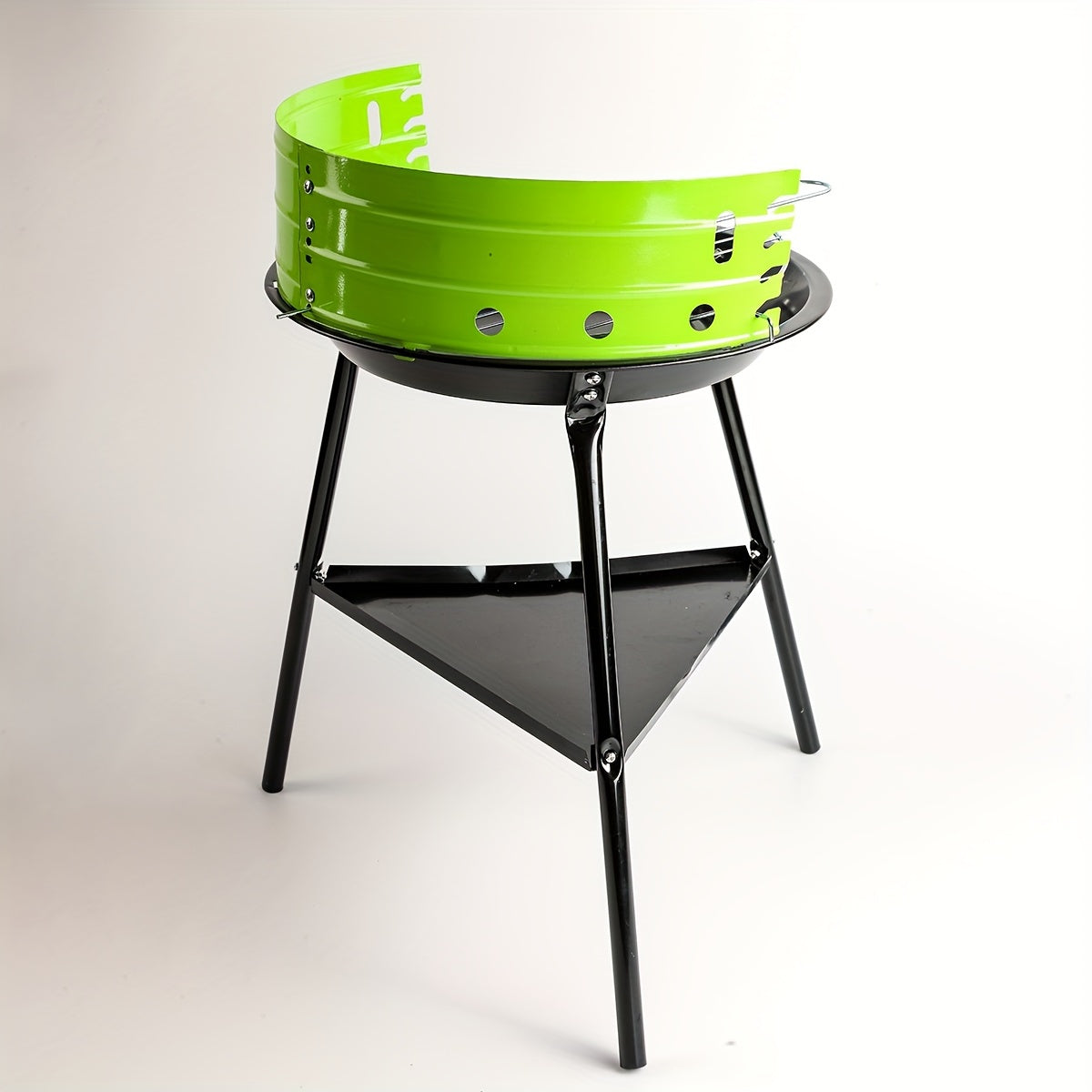 Portable Metal Outdoor Barbecue – Disassemblable, Lightweight, and Perfect for Camping or Garden