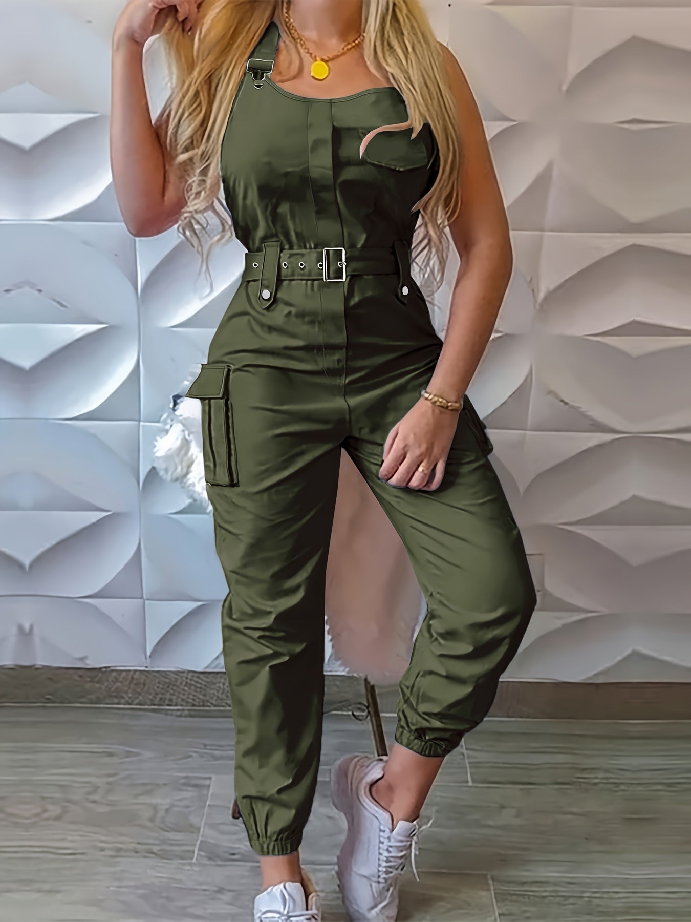 Effortless Cargo Jumpsuit for Women – Sleeveless and Belted for Comfort and Style