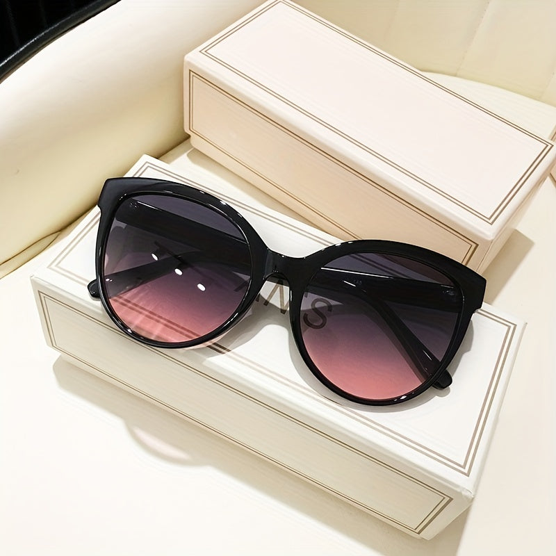 Luxe Cat-Eye Sunglasses for Women – Oversized and Stylish for Sunny Days