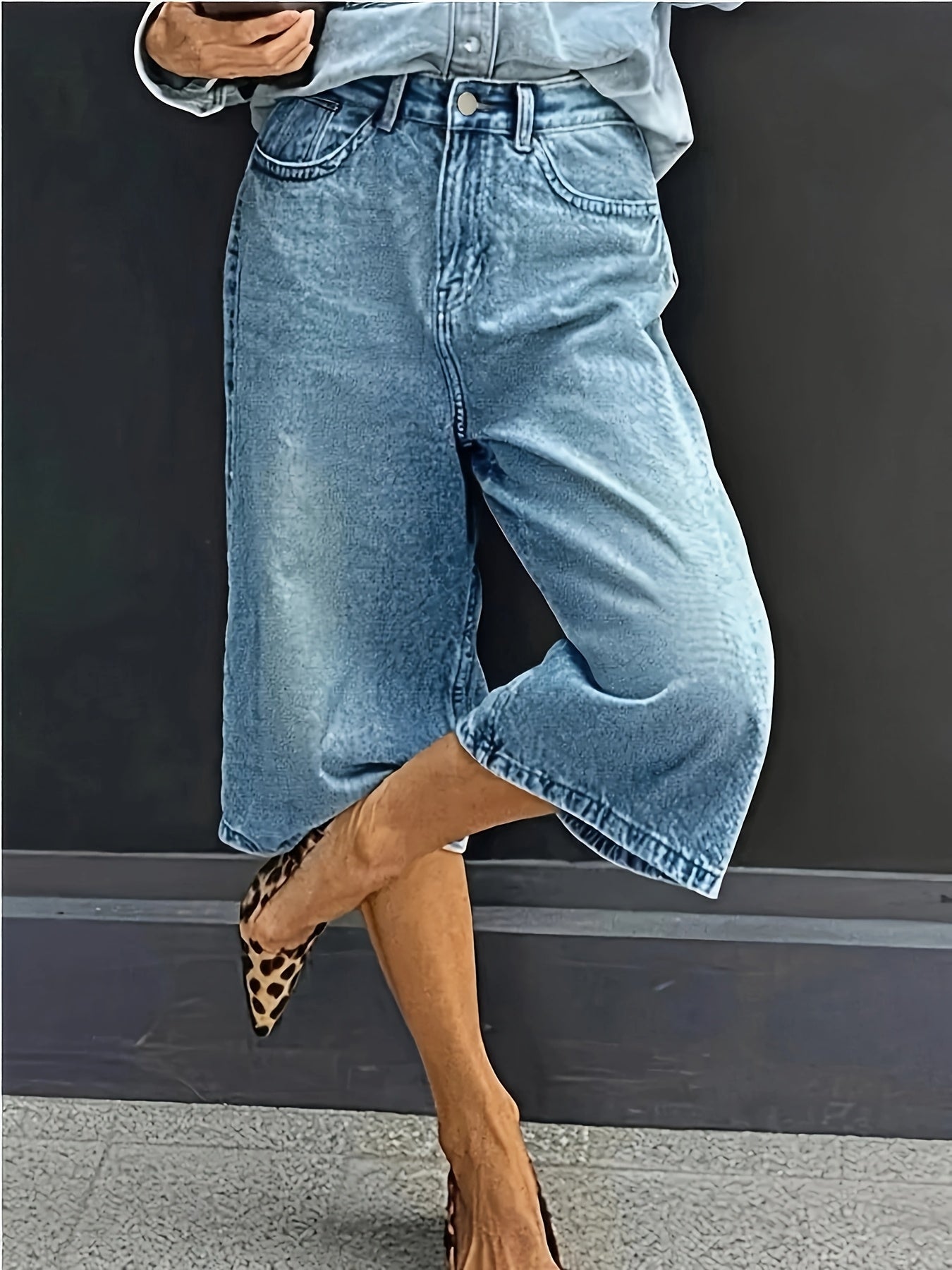 Plus Size High-Waisted Stretch Denim Shorts – Casual Wide Summer Pants with Pockets