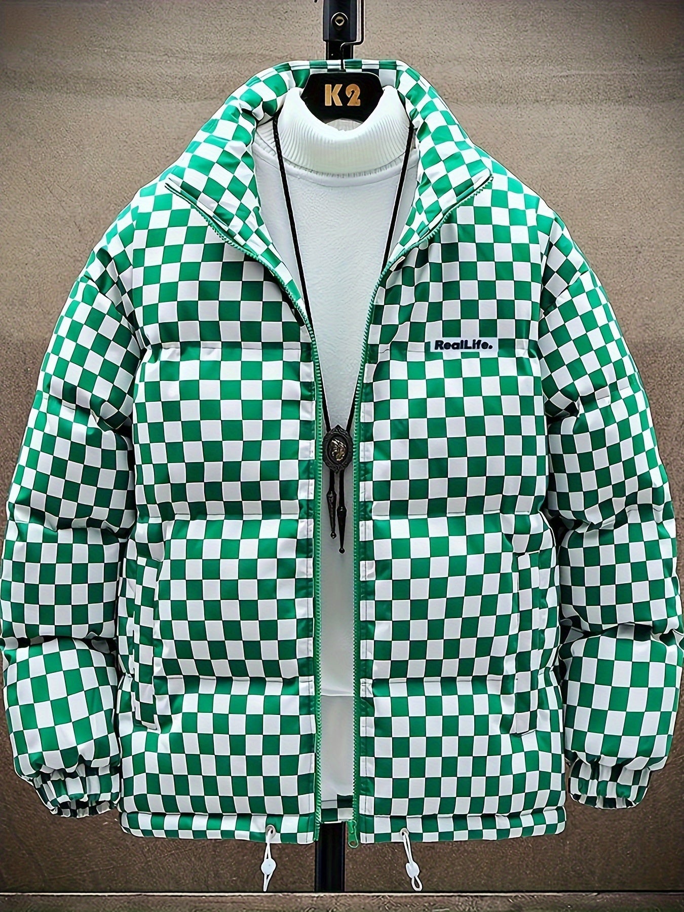 Stylish Checkered Puffer Jacket for Men – Breathable and Warm Winter Jacket with Stand-Up Collar
