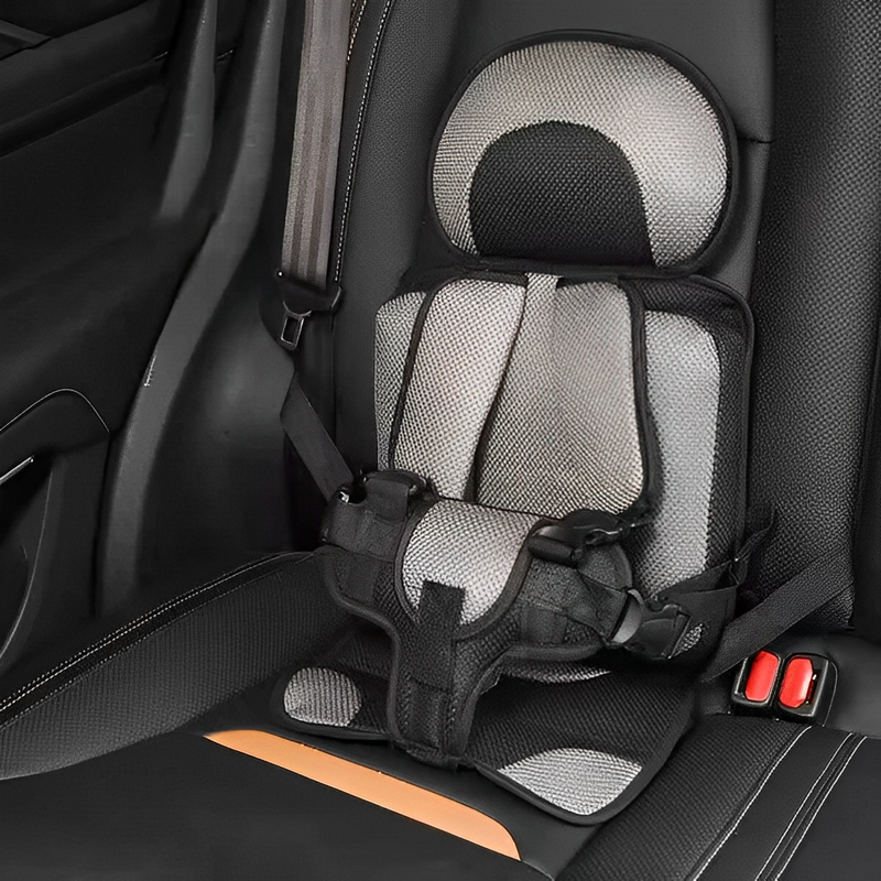 ReisComfort Child Car Seat - Safe and Supportive for Little Ones