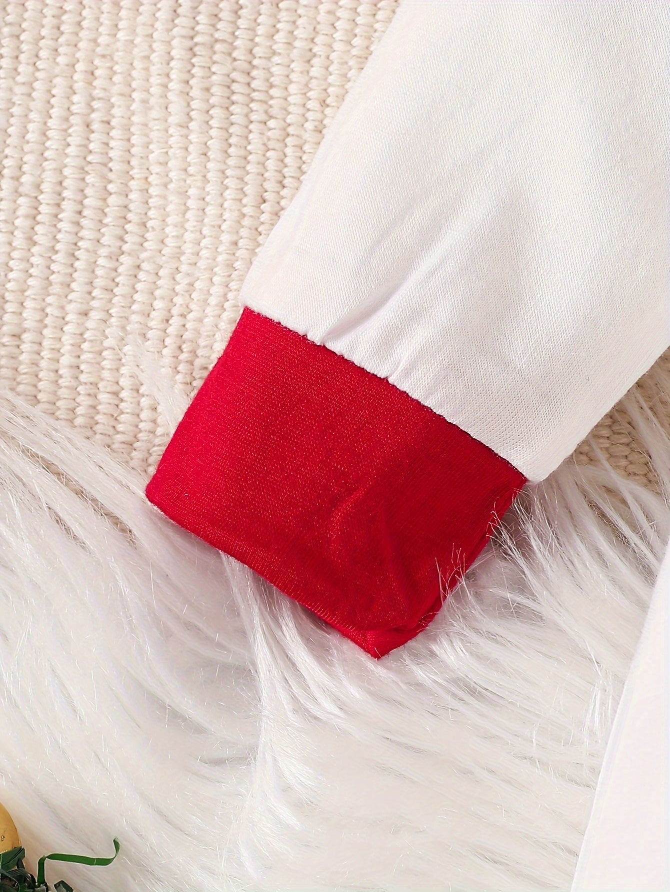 Christmas Baby Outfit – For Celebrating the First Holidays in Style