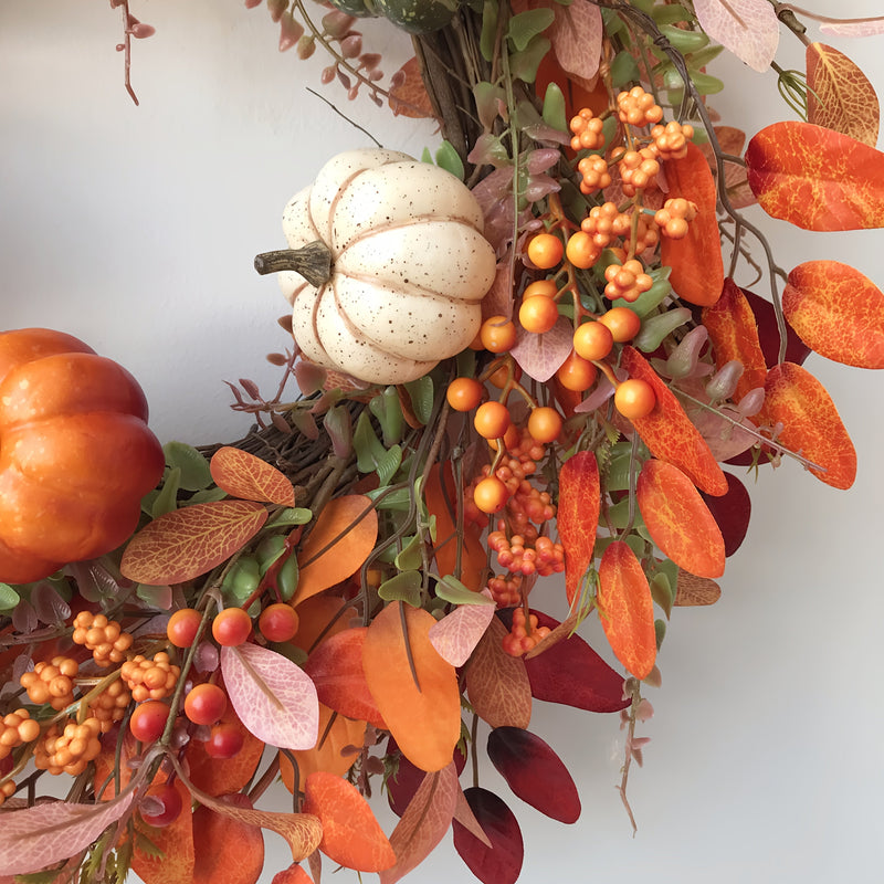 Autumn Wreath with Pumpkins – Warm Atmosphere for Indoors and Outdoors
