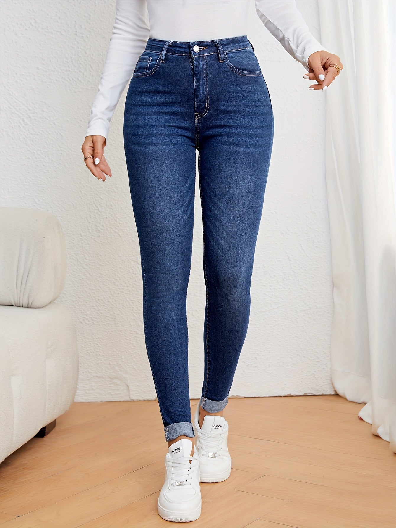 Casual Skinny Jeans for Women – Medium Stretch, Ideal for All Seasons