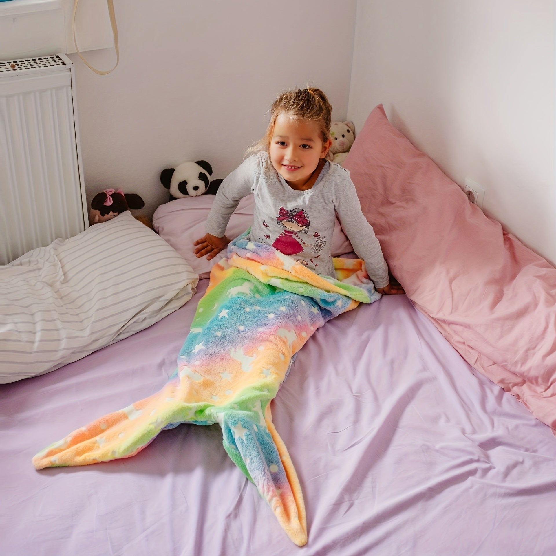Magical Mermaid Sleeping Bag with Glow-in-the-Dark Effect – Soft Fleece Blanket for Children
