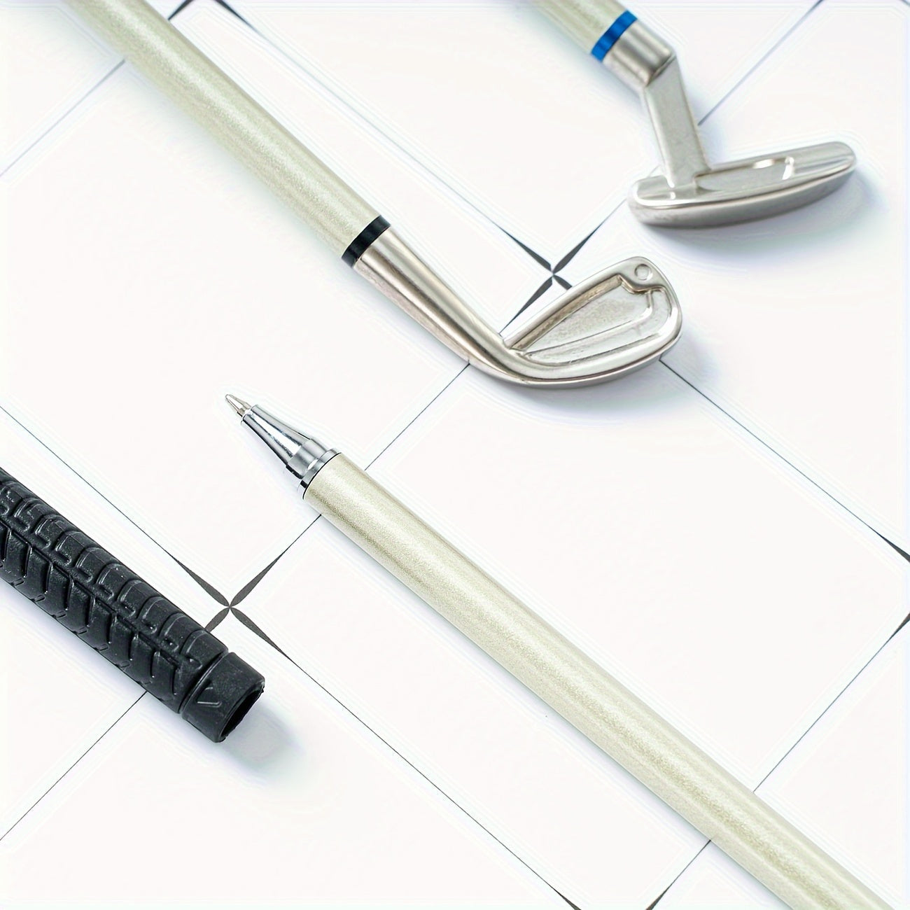 Mini Golf Set - For Fun and Competition as a Relationship Gift