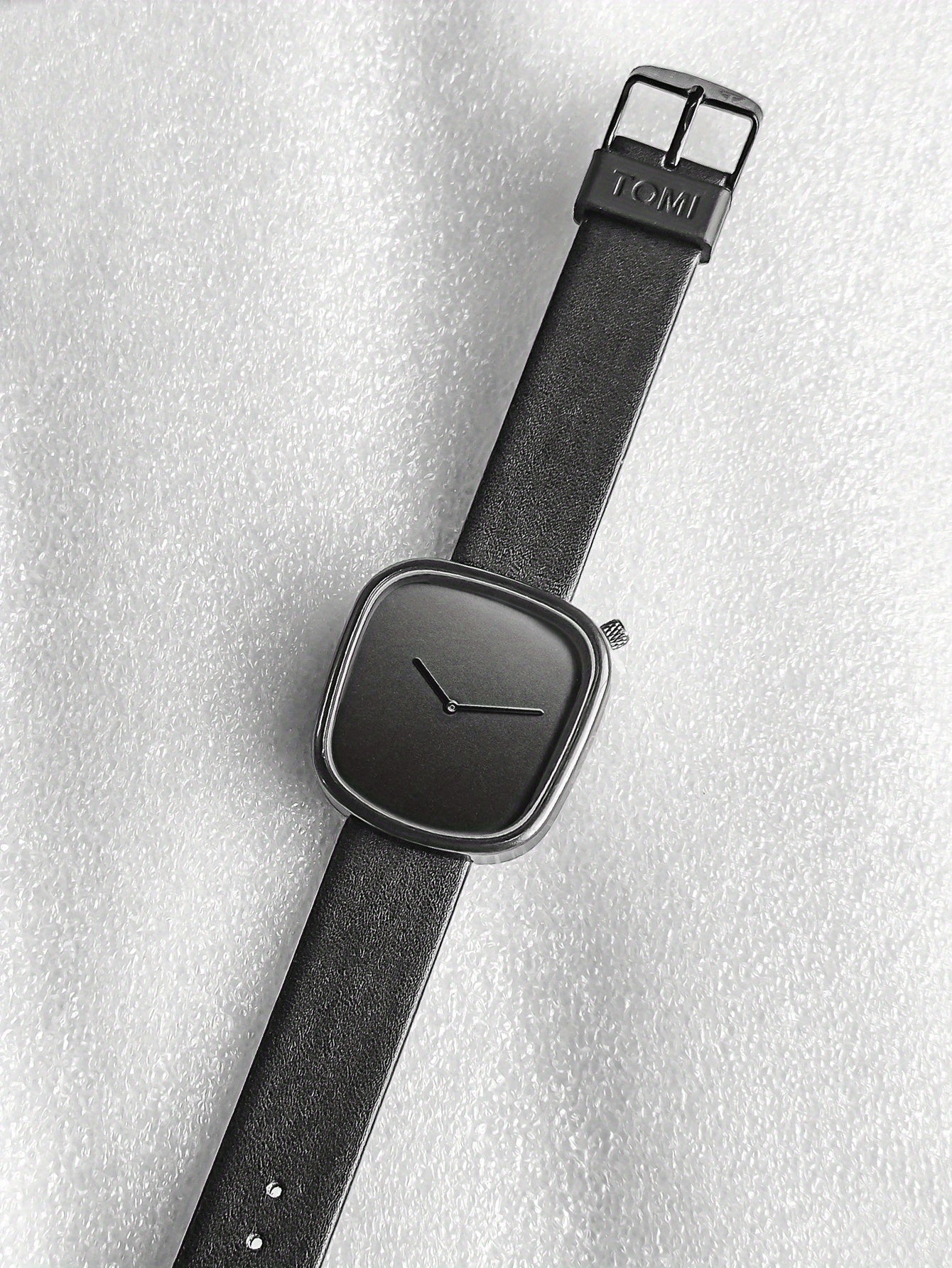 Minimalist Watch for Men – Timeless Style and Elegance