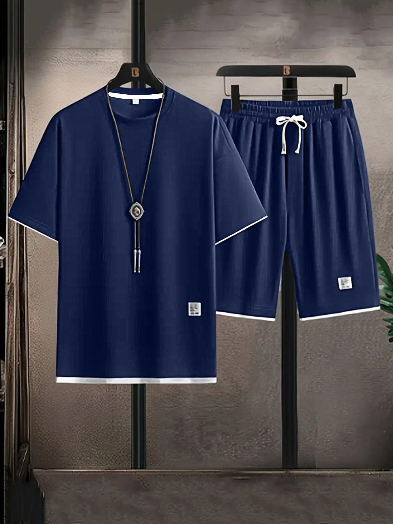 Trendy Men's Set Round Neck – Comfortable and Breathable for Active Summers