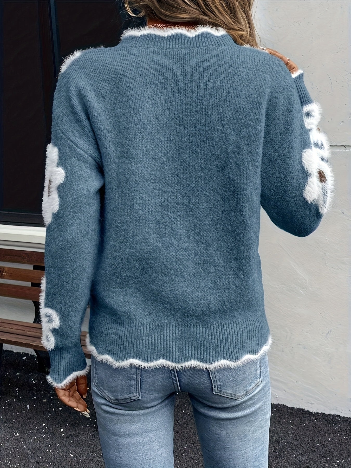 Elegant Floral Sweater with V-Neck – Perfect for Spring and Autumn