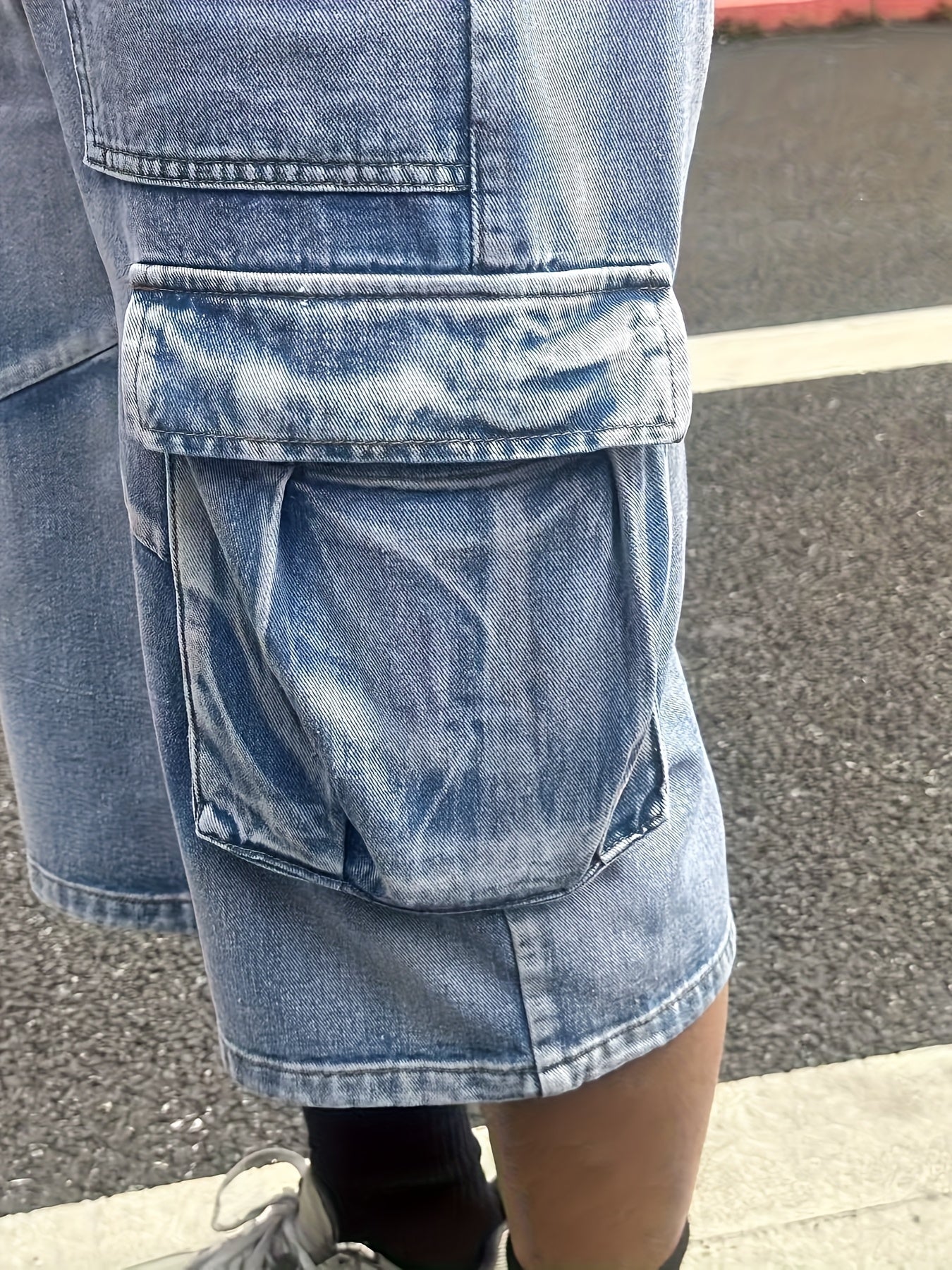 Casual Men's Denim Cargo Shorts – Robust and Practical for Daily Use