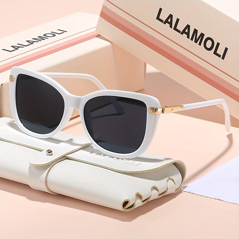 Chic Oval Ladies Sunglasses – Trendy and Comfortable