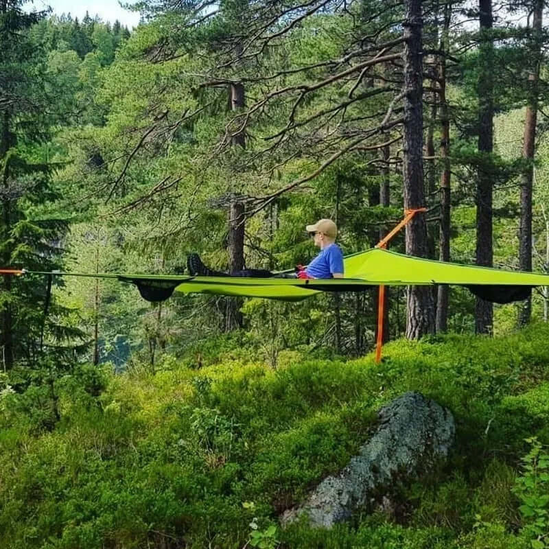Outdoor Multi-Person Hammock with 3-Point System – Spacious and Comfortable