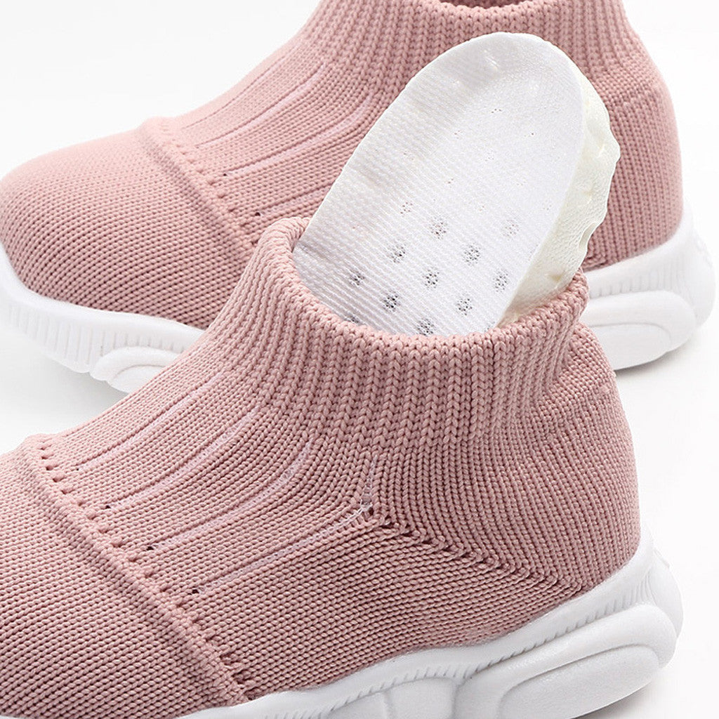 ComfortGlide Sneakers – Stylish and Easy to Put On