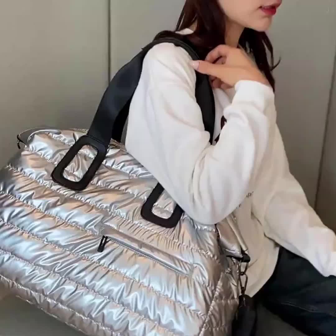ShineLite Casual Shoulder Bag – Functional and Fashionable