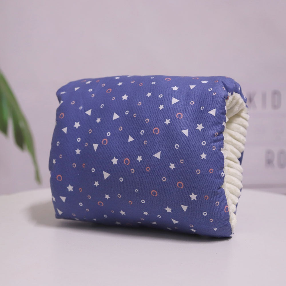 Baby Feeding Pillow – Comfortable Feeding with Support