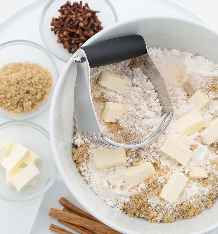Handy Dough Stamper – Mixing with Ease