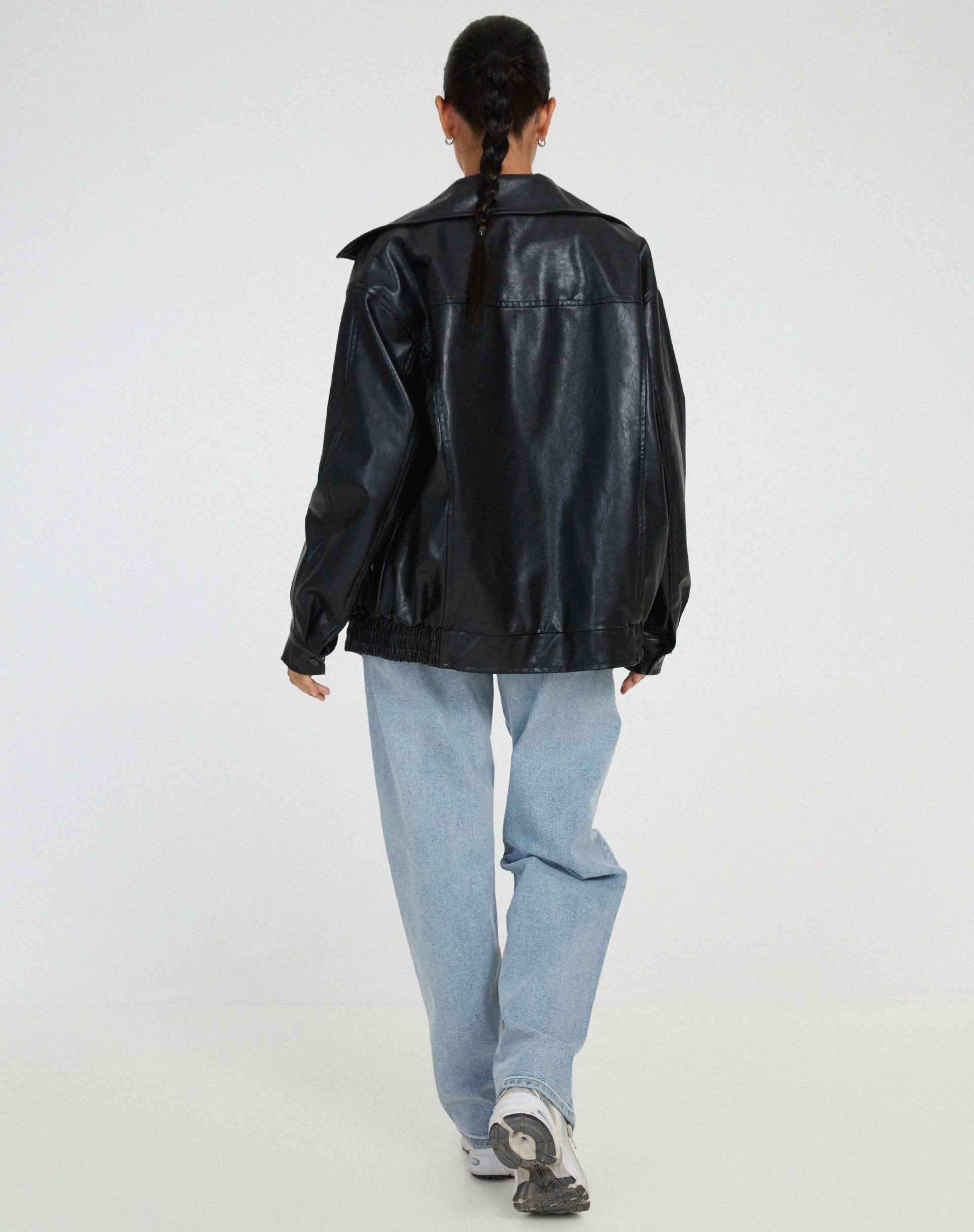 Stylish Oversized Leather Jacket – Comfortable and Trendy for Every Day