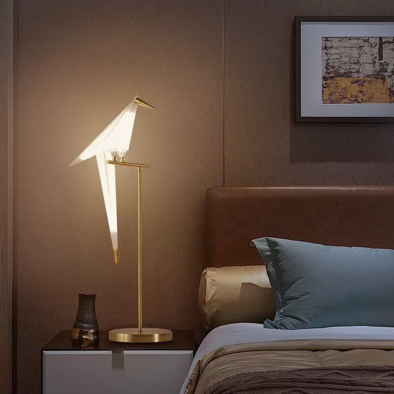 Origami Birdy Table Lamp – Cozy Warm Light and Modern Wing Design