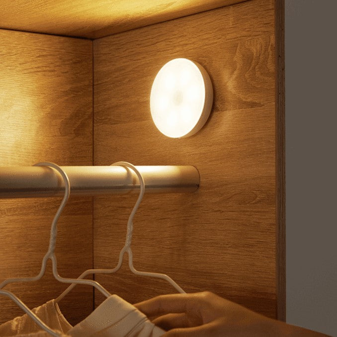 Circly Rechargeable LED Lamp – Convenient Lighting with Motion Sensor