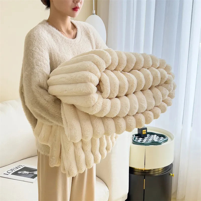 CozyCloud Luxury Blanket – Soft, Warm, and Stylish