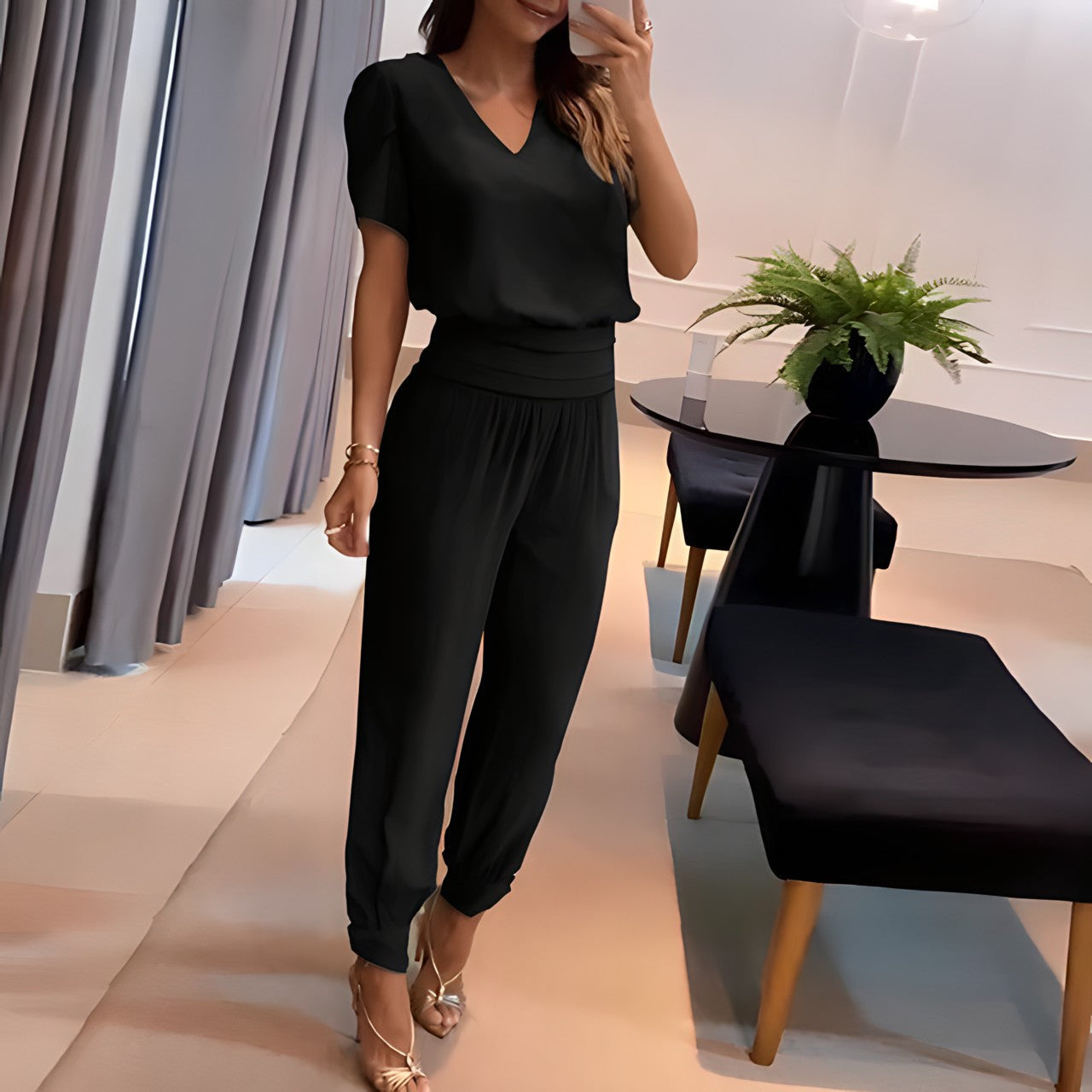 LunaFlow Women's Set – Stylish and Comfortable Two-Piece Outfit