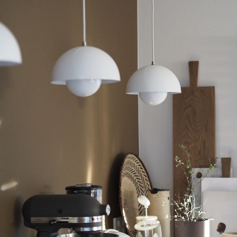 Nordic Bloom Pendant Light – Colourful Design and Warm Atmosphere