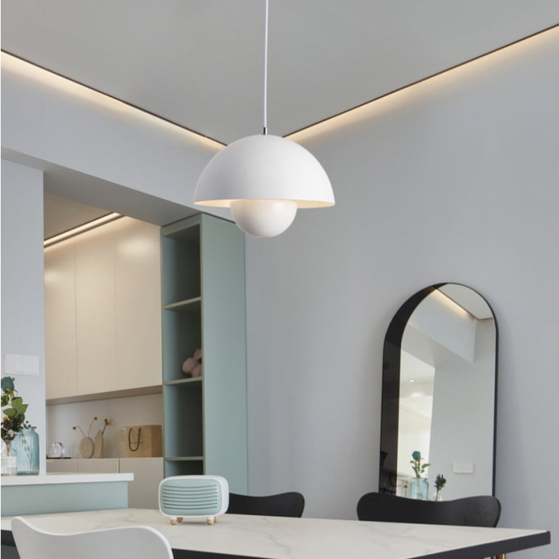 Nordic Bloom Pendant Light – Colourful Design and Warm Atmosphere