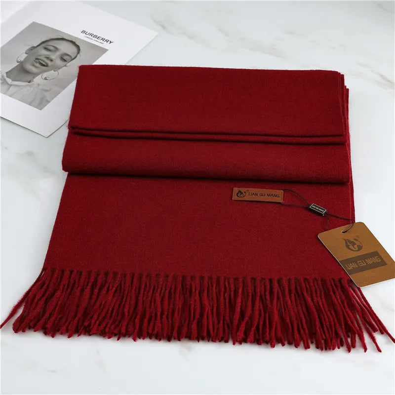 Cozy Chic Scarf - Warm and Stylish