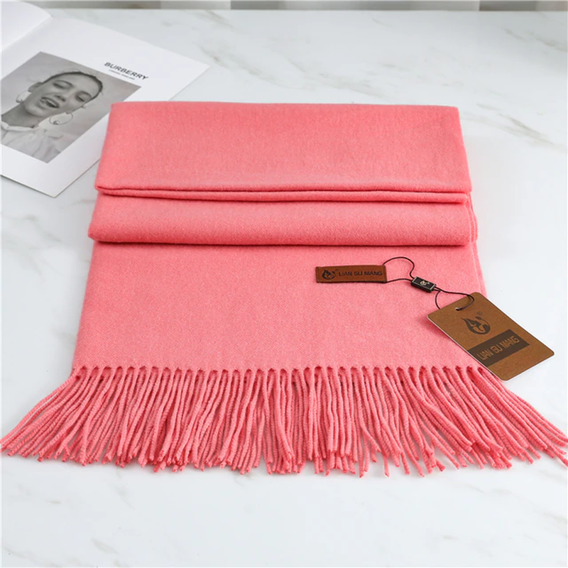 Cozy Chic Scarf - Warm and Stylish