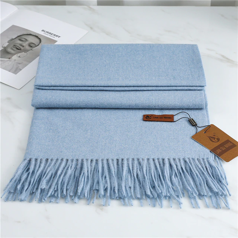 Cozy Chic Scarf - Warm and Stylish