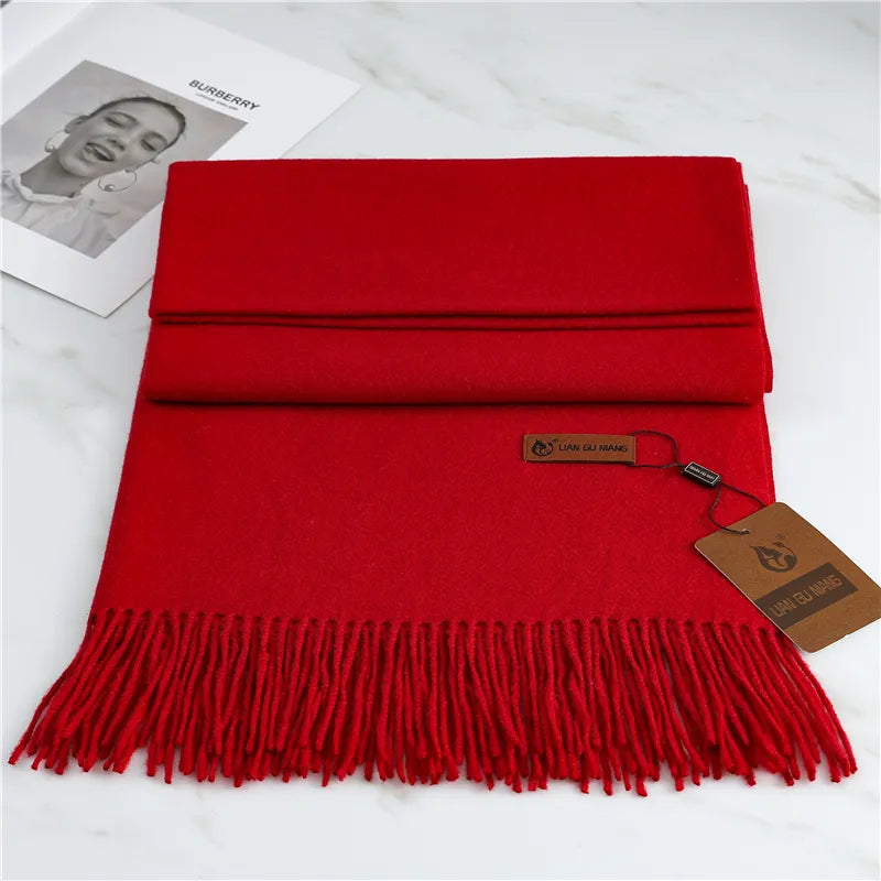 Cozy Chic Scarf - Warm and Stylish