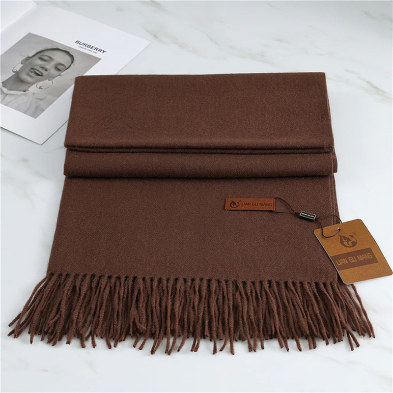 Cozy Chic Scarf - Warm and Stylish