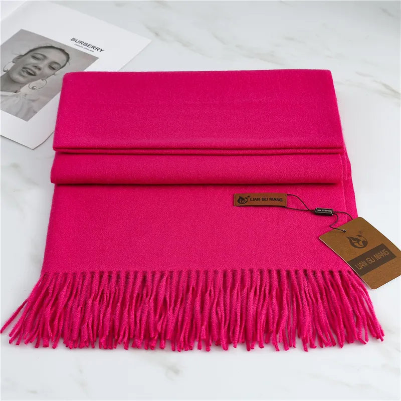 Cozy Chic Scarf - Warm and Stylish
