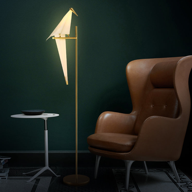 Origami Birdy Table Lamp – Cozy Warm Light and Modern Wing Design