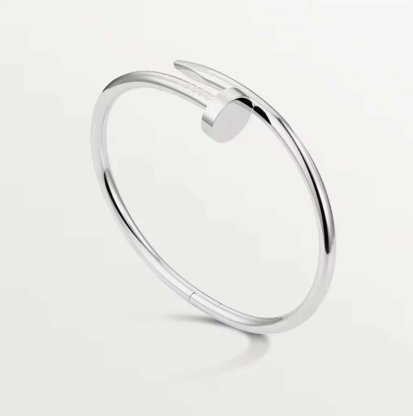 Nail-Shaped Bracelet – Minimalist and Stylish Design