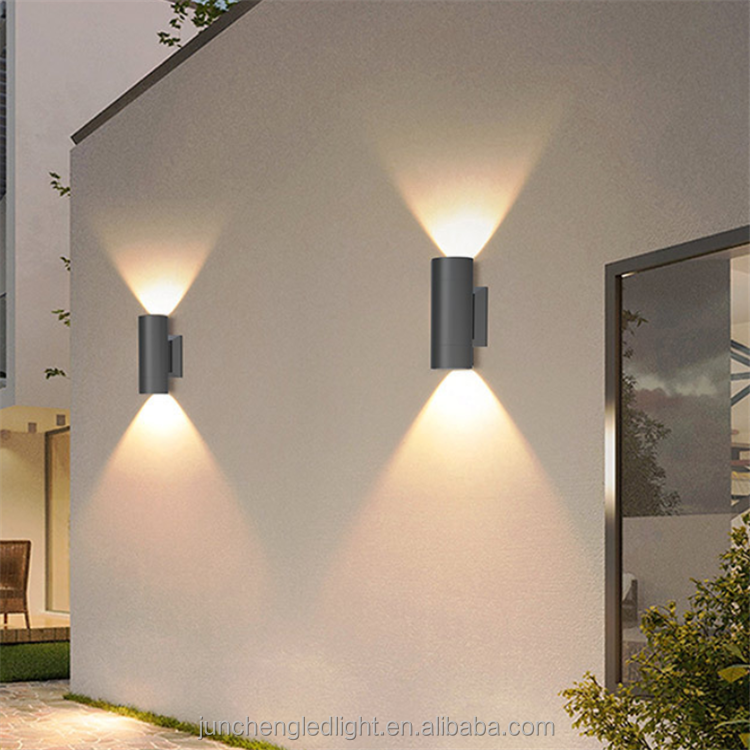 LED Outdoor Wall Light – Weatherproof and Modern Design